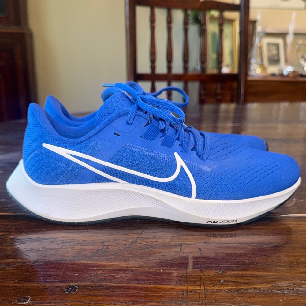 Nike Air Zoom Pegasus 38 Running Shoes Men’s 9 Blue White EUC